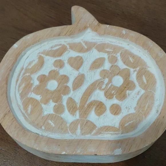 Wooden Pumpkin Decor with Floral Design - Picture 4 of 9